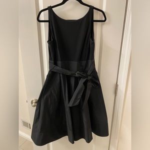 Lauren Ralph Lauren black cocktail dress size 6 petite